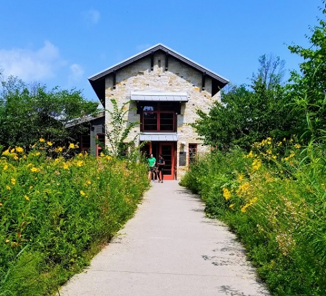 Rides to & from the Schlitz Audubon Center