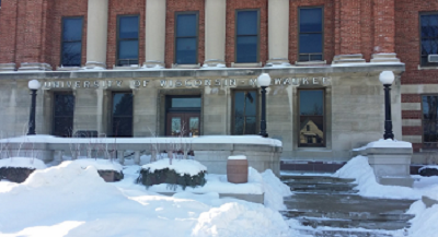 Get a safe ride home for winter break from Airport Service Inc. UWM college break taxi and Airport shuttle service