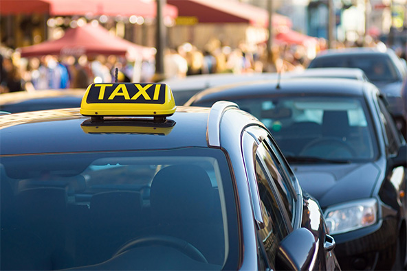 Shuttle Service to Lawrence J. Timmerman Airport (MWC) 